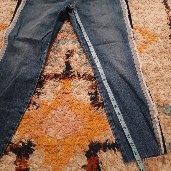 Joe's Jeans The Icon Mid Rise Skinny Crop • Tuxedo Stripe • Size 31 • EUC - Picture 8 of 11